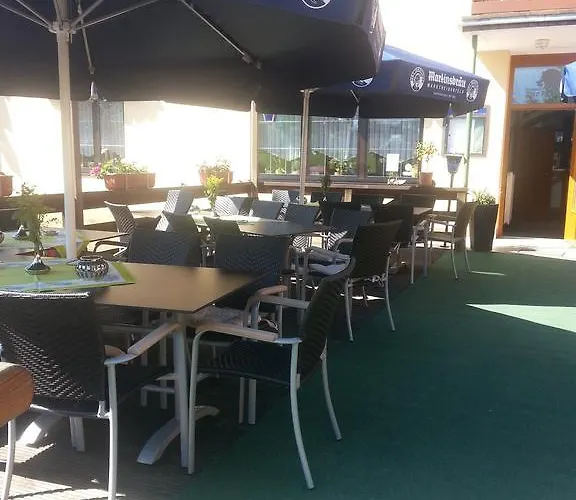 Hotell Gasthof Zur Linde 2*